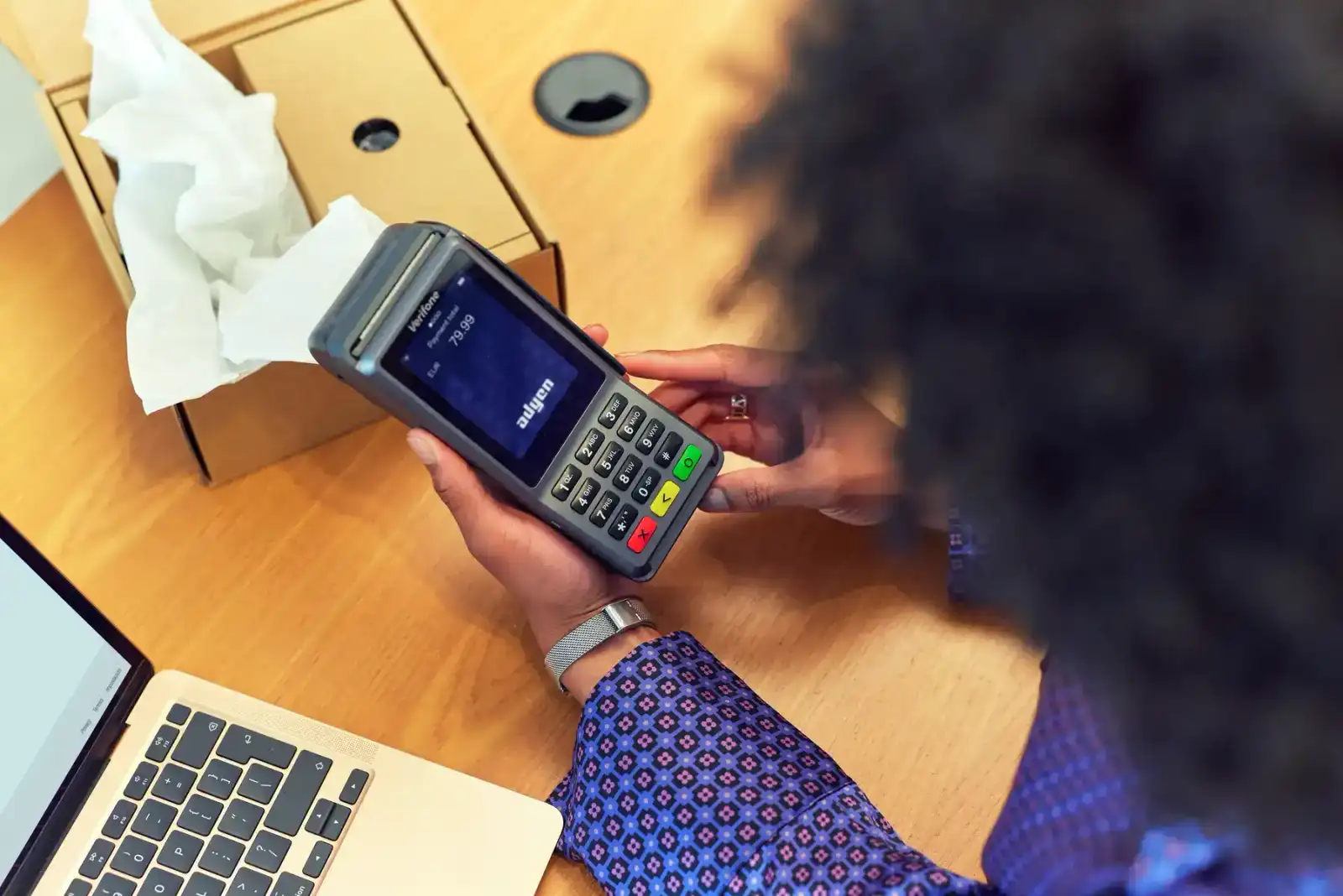 Adyen zaait opnieuw lichte twijfel